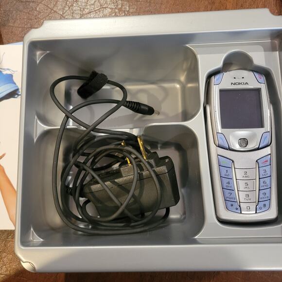Nokia 6820 Freedom AT&T wireless Rare Flip Smartphone with chargers, box - Picture 6 of 9
